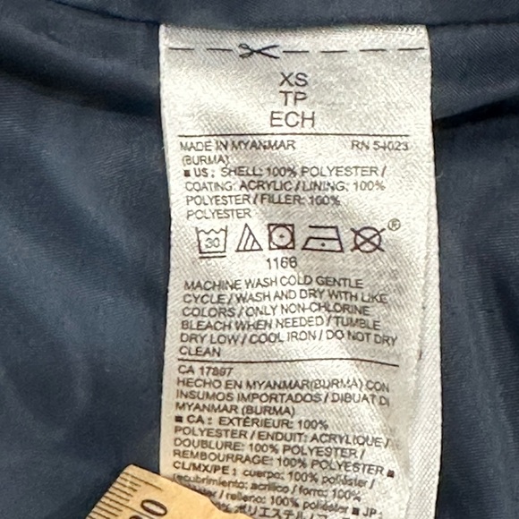 Women's Old Navy XS 0 - 2 Vest Quilted Jacket Coat Navy Blue Metal Zipper Winter - Picture 9 of 9